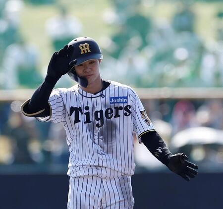 ５回、適時打を放ちポーズする中野（撮影・西田忠信）