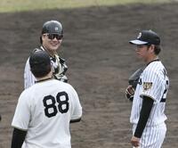 ライブＢＰで投げる高橋（撮影・田中太一）