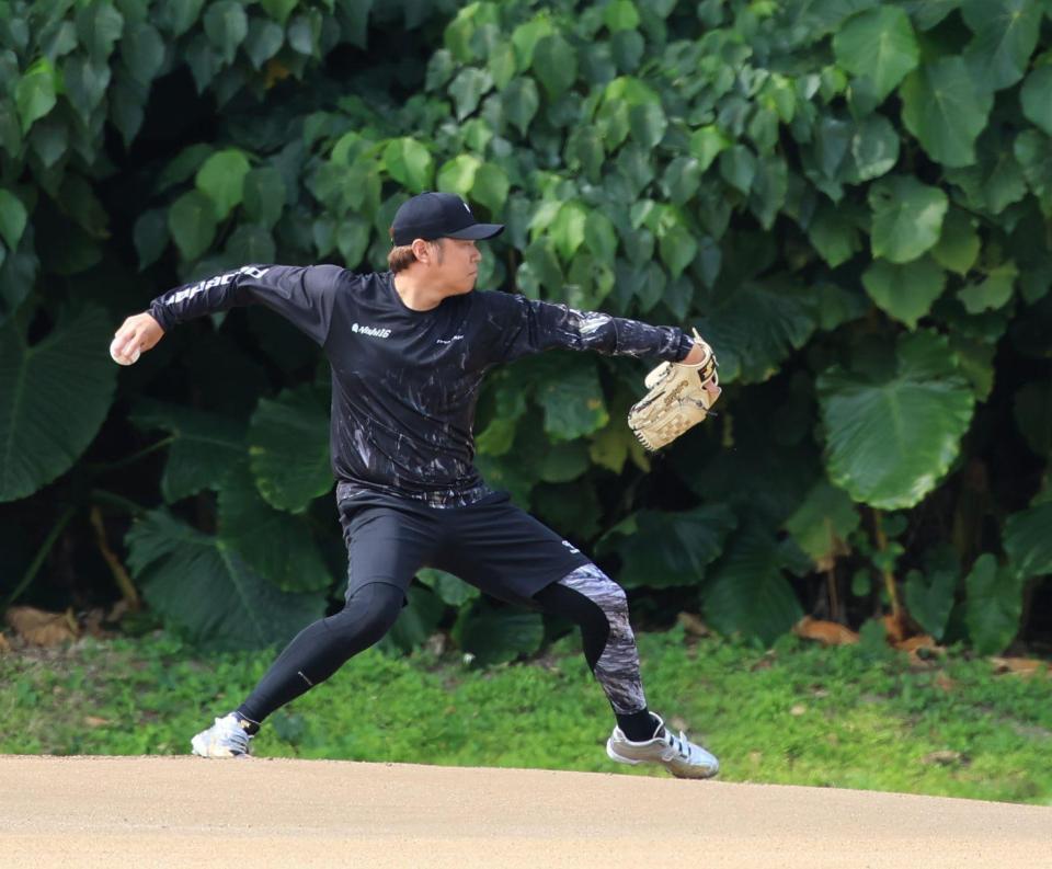 サブグラウンドで投げ込んだ西勇（撮影・坂部計介）