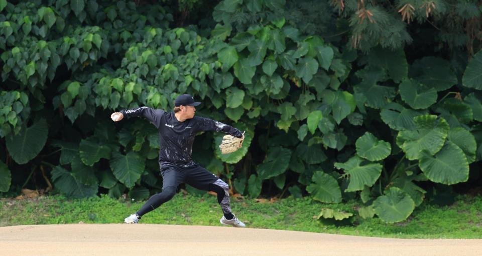 サブグラウンドで投げ込んだ西勇（撮影・坂部計介）