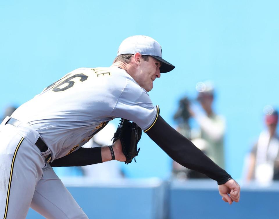 力投する先発のラグズデール（撮影・西田忠信）