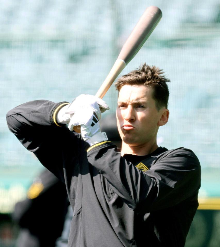 　打撃練習するディベイニー（撮影・山口登）