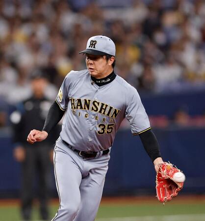 韓国　ムン・ボギョンに先制打を許す才木（撮影・西田忠信）