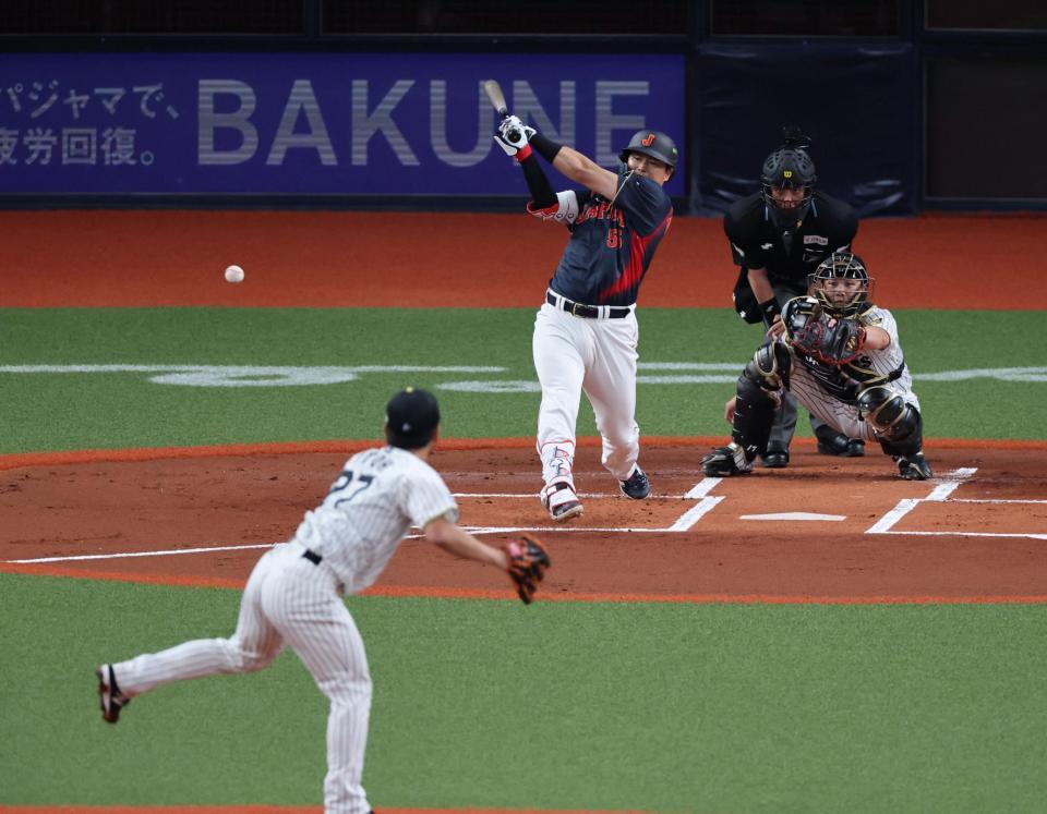 １回、村上を一塁ゴロに打ち取る伊藤将（撮影・山口登）