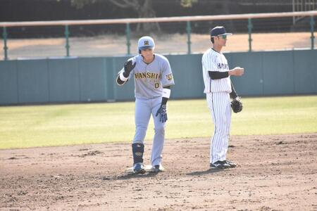 適時二塁打を放った木浪