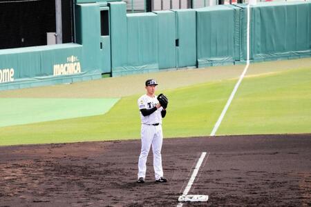 投内連係を見学する立石