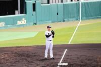 投内連係を見学する立石