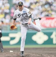 先発し、投げ込む大竹（撮影・田中太一）
