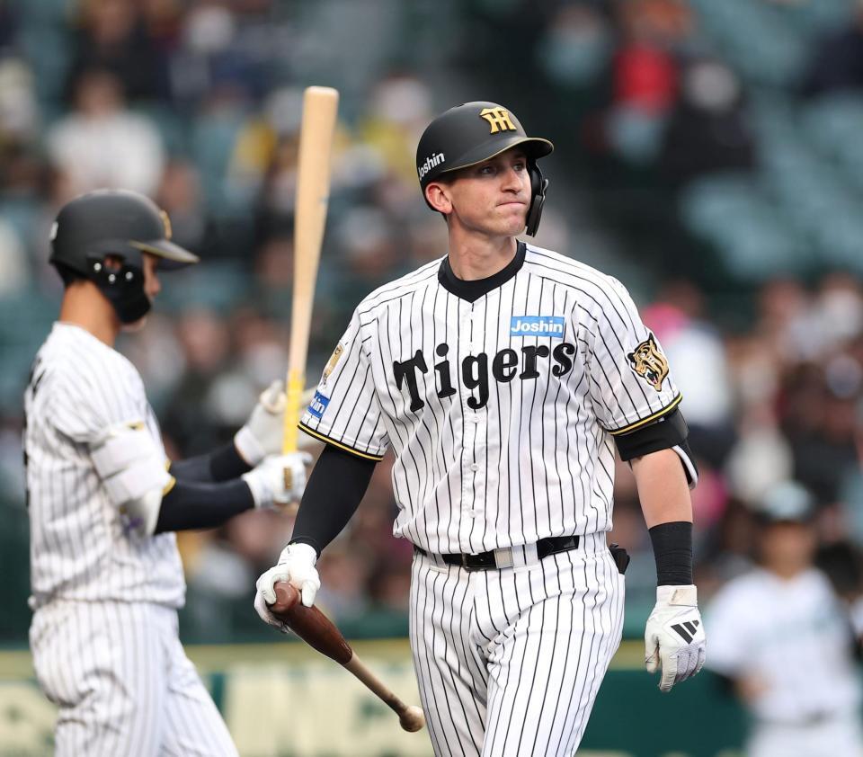 ６回、三振に倒れたディベイニー（撮影・西田忠信）