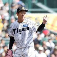 ２回、キャベッジを右飛に仕留めた伊原（撮影・西田忠信）