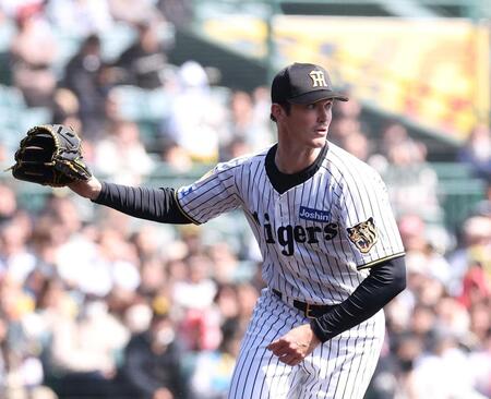 ２回、ネビンの打球で駆け出すルーカス（撮影・西田忠信）