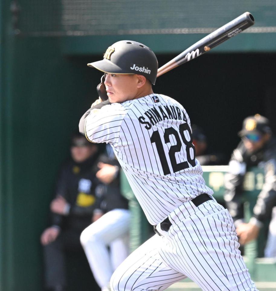 １回、適時打を放つ嶋村（撮影・高部洋祐）
