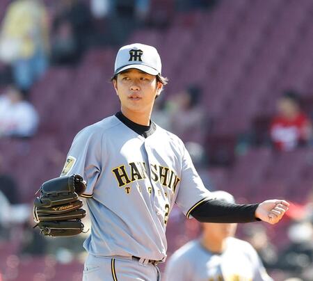 ２回、野手に合図を送る高橋（撮影・西田忠信）