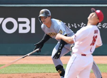 ２回、安打を放つ前川（撮影・田中太一）