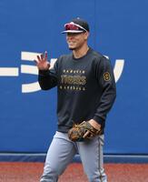 笑顔の阪神・佐藤輝明＝ＺＯＺＯマリン（撮影・金田祐二）