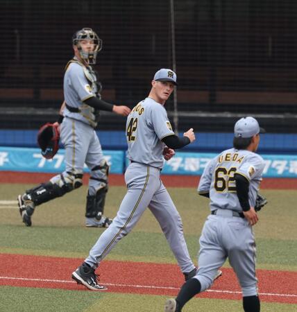 ５回２失点のルーカス（撮影・金田祐二）