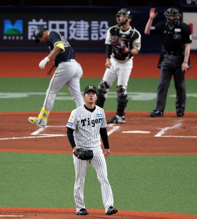 ２回、高橋は杉本を空振り三振に打ち取る（撮影・山口登）