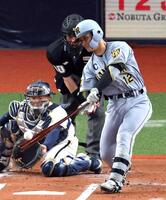 ２回、勝ち越し打を放つ坂本