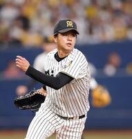 ５回、麦谷を一ゴロに仕留める高橋（撮影・西田忠信）