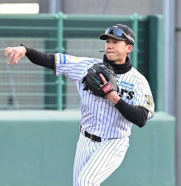 阪神ドラ1立石 左翼で初の本格ノック 21日ファーム・ソフトバンク戦