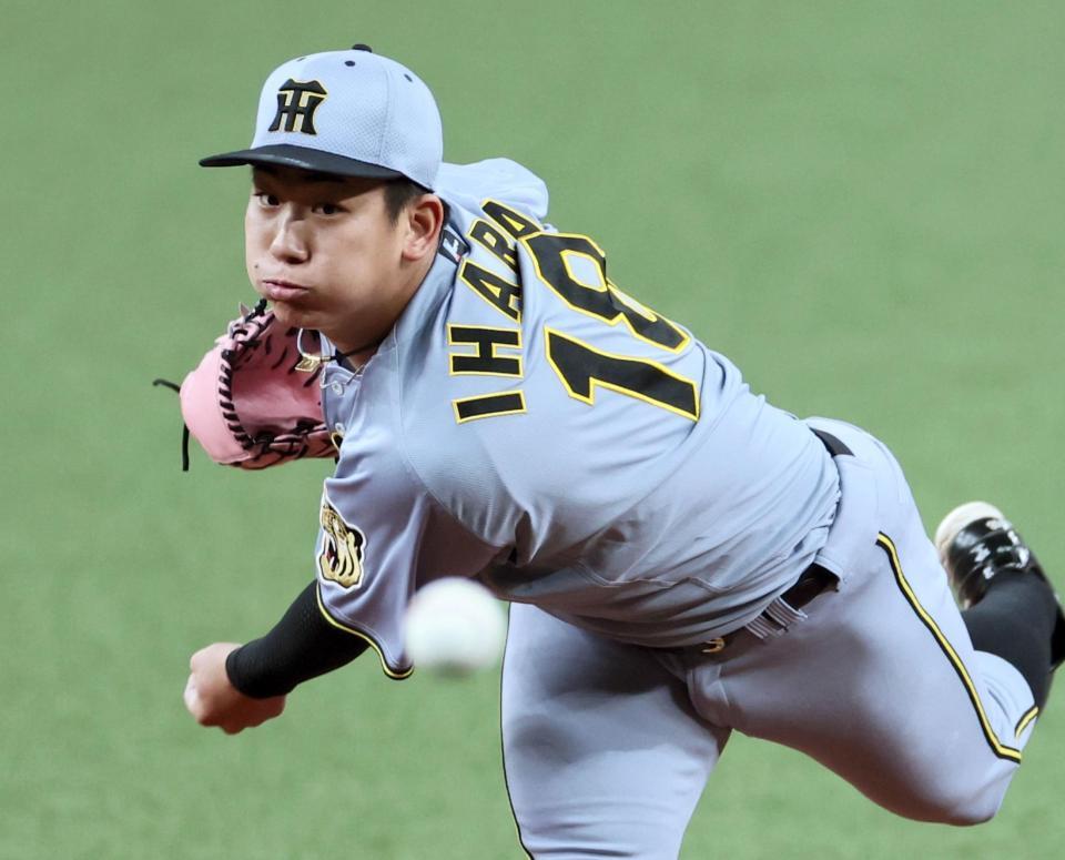 先発し、投げ込む伊原（撮影・田中太一）