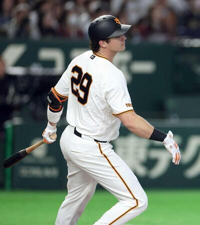 阪神・岡田顧問　巨人は「岡本の穴が大き過ぎるわ」　広島＆ヤクルトも「しんどいシーズンになると思う」