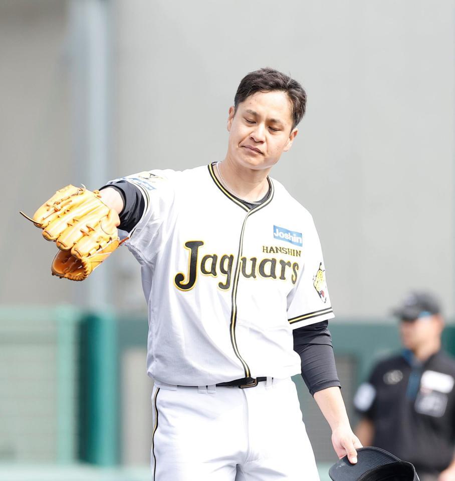 ５回、矢野に死球を与えた大竹（撮影・西田忠信）