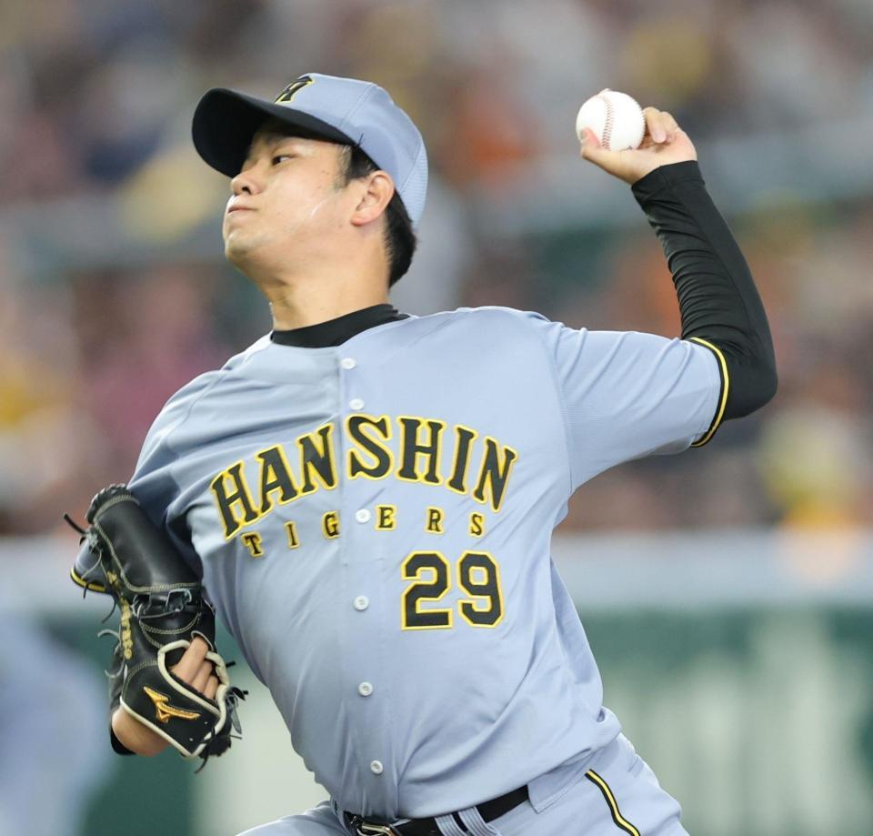 巨人打線を相手に力投する高橋（撮影・西岡正）