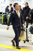 　千葉へ移動する中川＝１６日