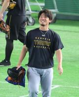 先発の伊藤将（撮影・金田祐二）