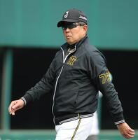 西純の走塁に苦言を呈した平田２軍監督（撮影・坂部計介）