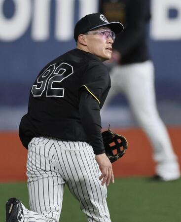 守備練習をする福島（撮影・田中太一）