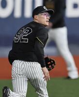 守備練習をする福島（撮影・田中太一）