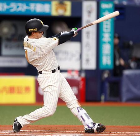 ６回、ソロを放つ森下（撮影・西田忠信）