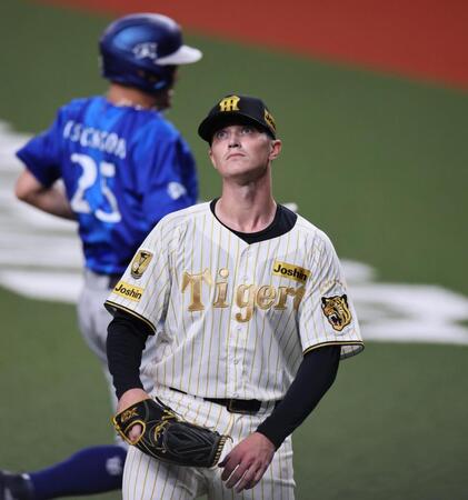 １回、筒香の生還を許し３点目を喫するルーカス（撮影・田中太一）