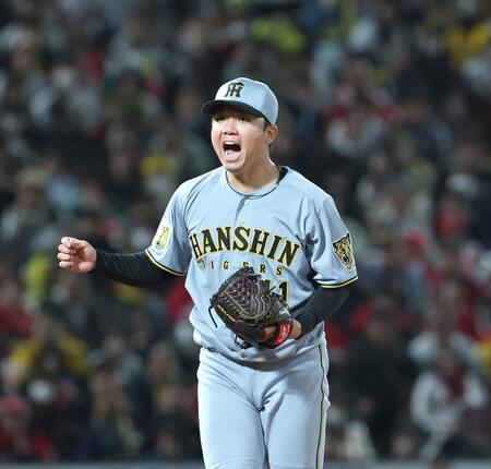 ６回、ピンチで中村奨を見逃し三振に仕留め、ほえる村上（撮影・北村雅宏）