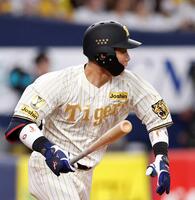 　３回、左前打を放つ木浪（撮影・西田忠信）