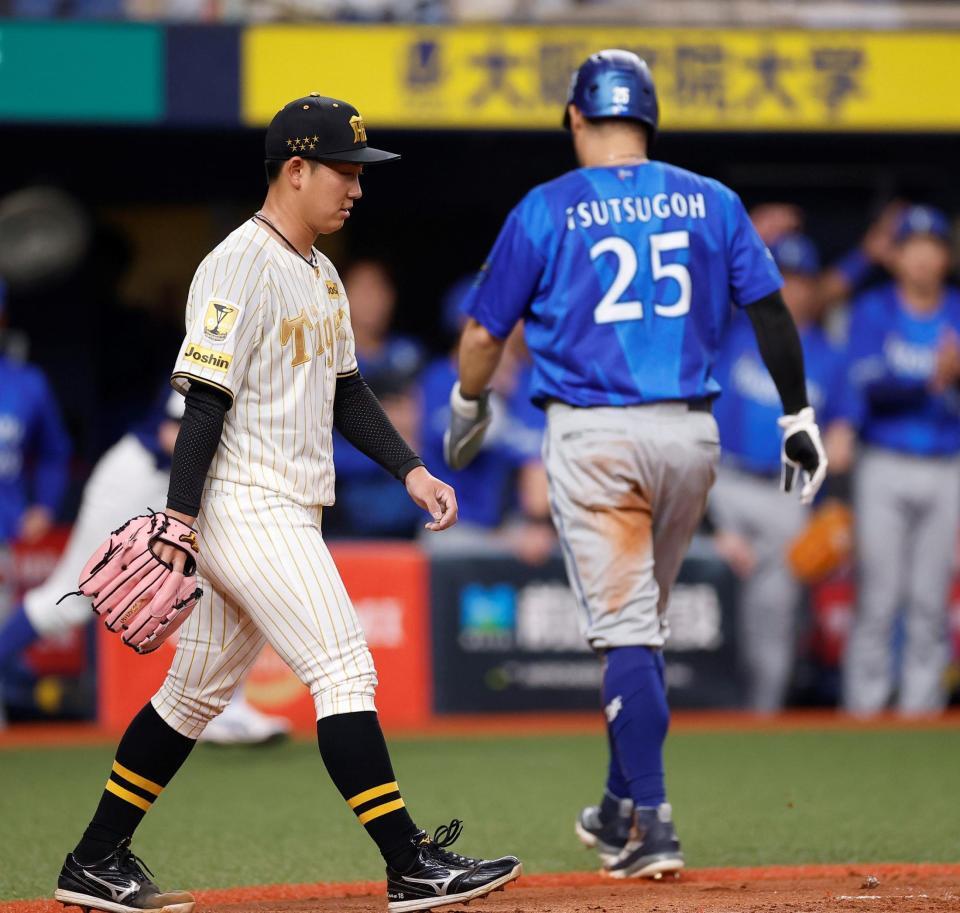 ４回、宮崎に適時二塁打を許した伊原（撮影・西田忠信）