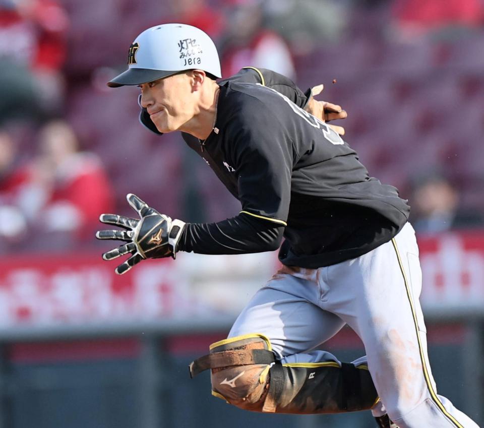 走塁練習をする福島（撮影・田中太一）