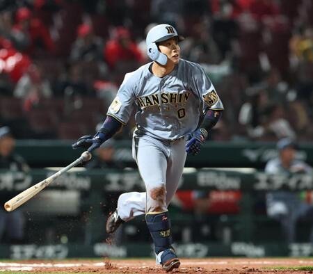 １０回、勝ち越しとなる２ランを放つ木浪（撮影・北村雅宏）