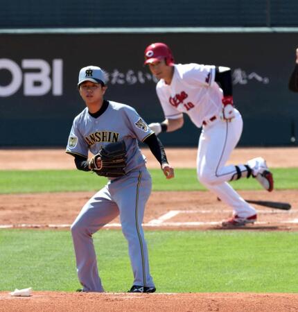 １回、先制適時打を許す高橋（撮影・山口登）