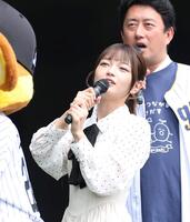 ＳＧＬスタジアムに登場した福留光帆（撮影・西田忠信）