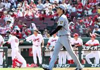 １回、先制を許す高橋（撮影・田中太一）