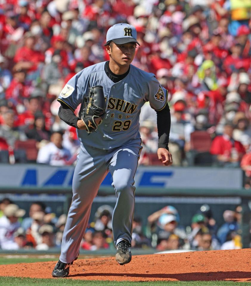 ２回、勝田の放った一ゴロのベースカバーに反応する高橋（撮影・北村雅宏）