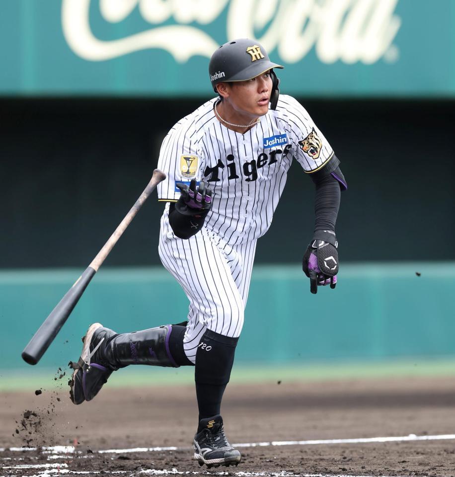 ２回、二塁打を放つ西純（撮影・西田忠信）