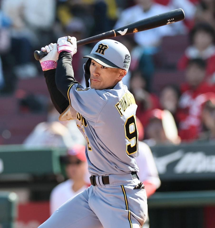 ６回、左線へ二塁打を放つ福島（撮影・田中太一）