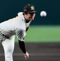 先発し、投げ込む才木（撮影・田中太一）