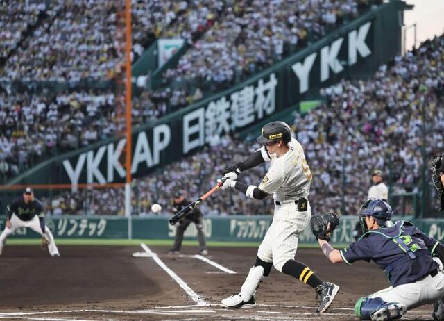 阪神・佐藤輝　セ単独トップ打点９