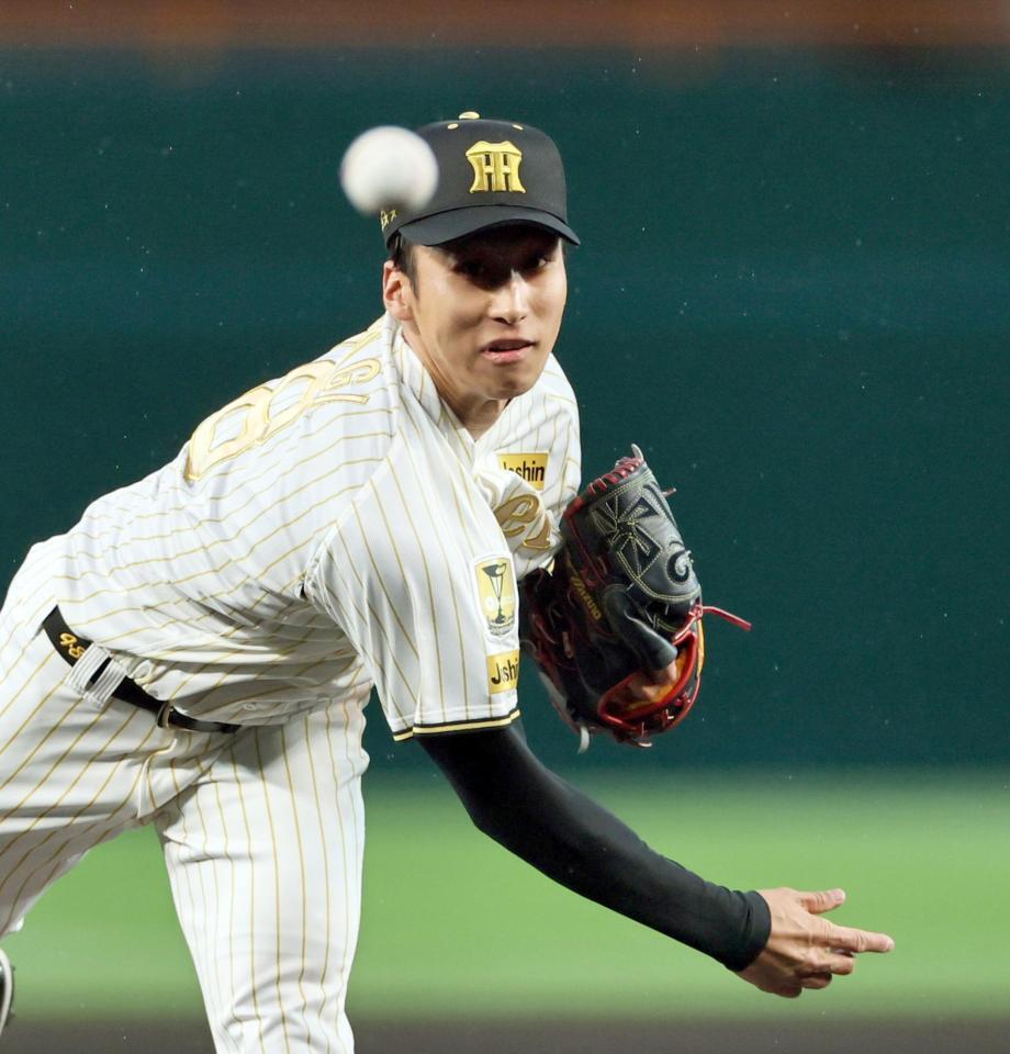 先発し、投げ込む茨木（撮影・田中太一）