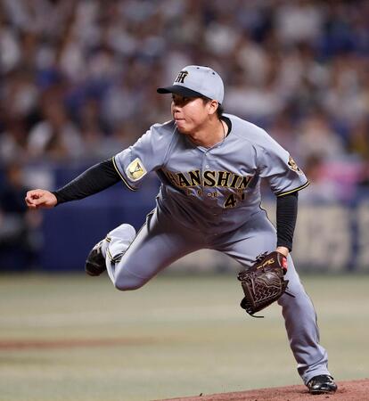 力投する先発の村上（撮影・西田忠信）